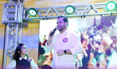 Prefeito Afonso realiza feito histórico em Ibititá ao pagar reajuste salarial dos professores da educação básica