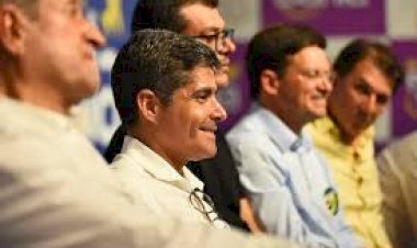 ACM Neto anuncia candidatura ao Governo da Bahia durante evento no Extremo Sul