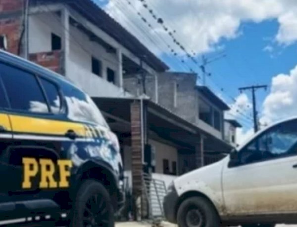 PRF recupera veículo roubado durante fiscalização na BR-420 no interior da Bahia