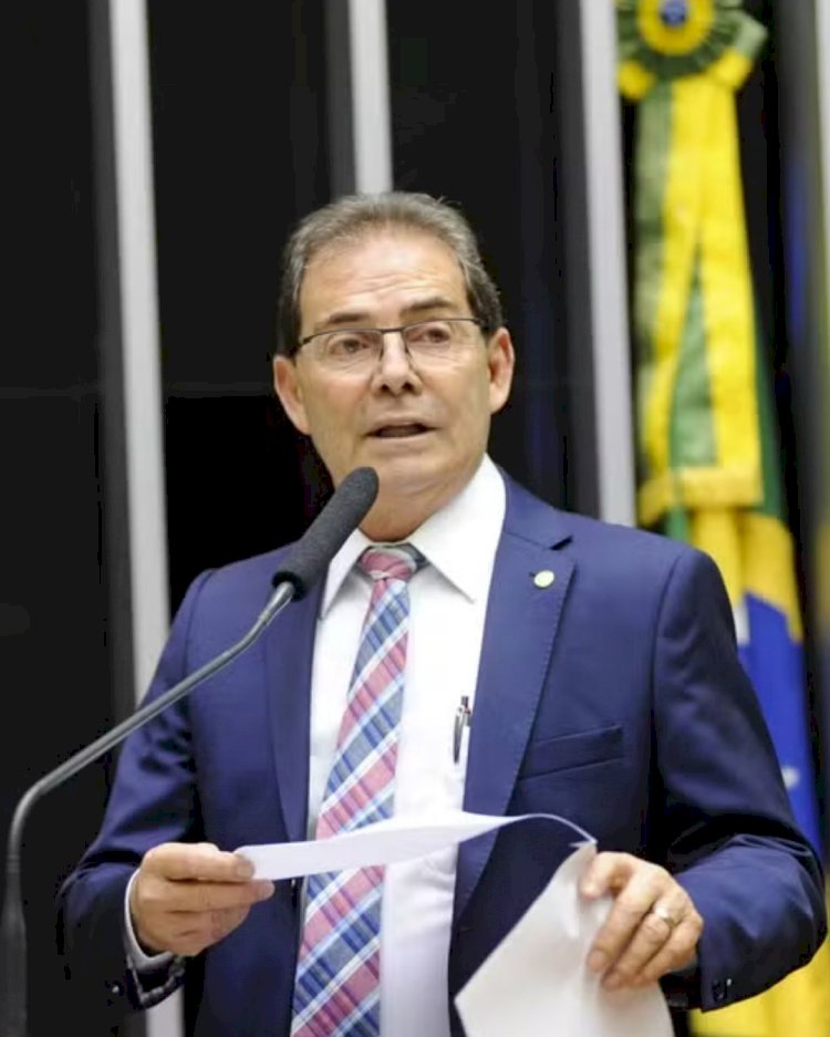 Oposição critica veto de Lula ao PL da Dosimetria e prevê derrubada no Congresso