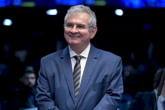 Angelo Coronel anuncia saída do PSD e confirma candidatura ao Senado pela oposição na Bahia